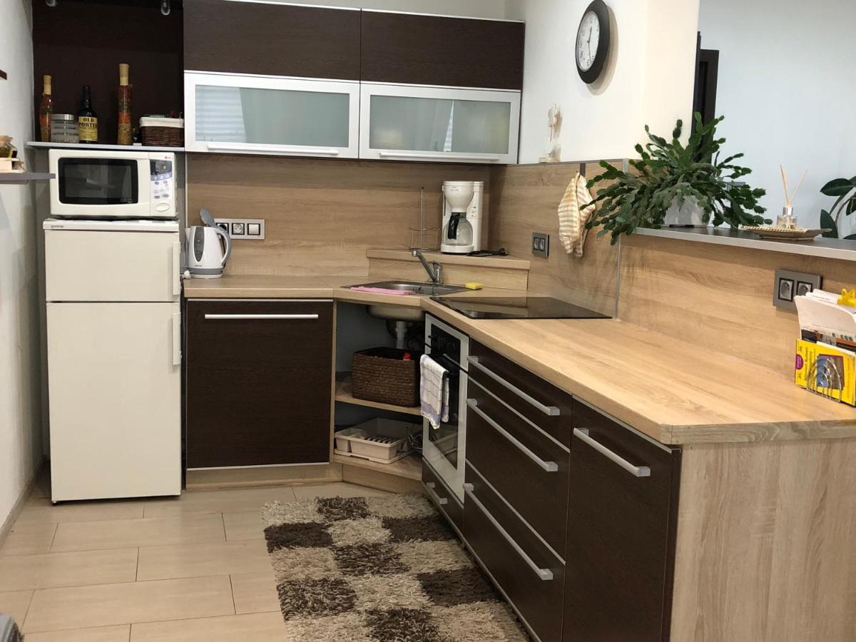 Mija Apartman S Vinnym Sklipkem, Zahradou A Grilem Kajov Luaran gambar