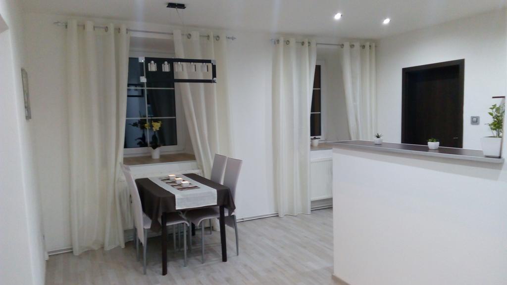 Mija Apartman S Vinnym Sklipkem, Zahradou A Grilem Kajov Luaran gambar