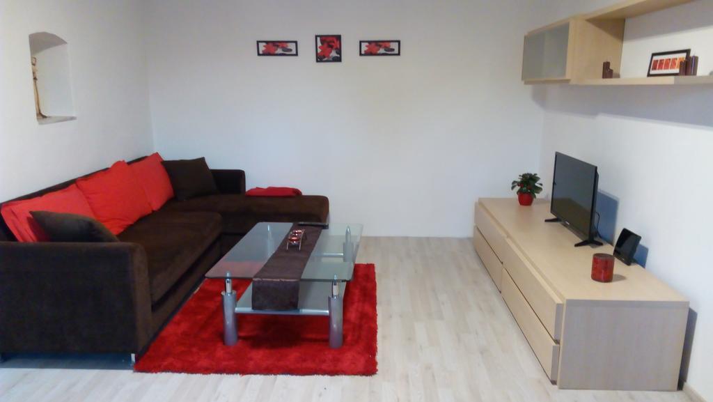 Mija Apartman S Vinnym Sklipkem, Zahradou A Grilem Kajov Luaran gambar