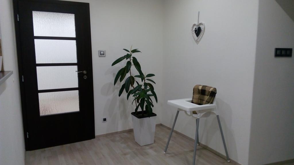 Mija Apartman S Vinnym Sklipkem, Zahradou A Grilem Kajov Luaran gambar